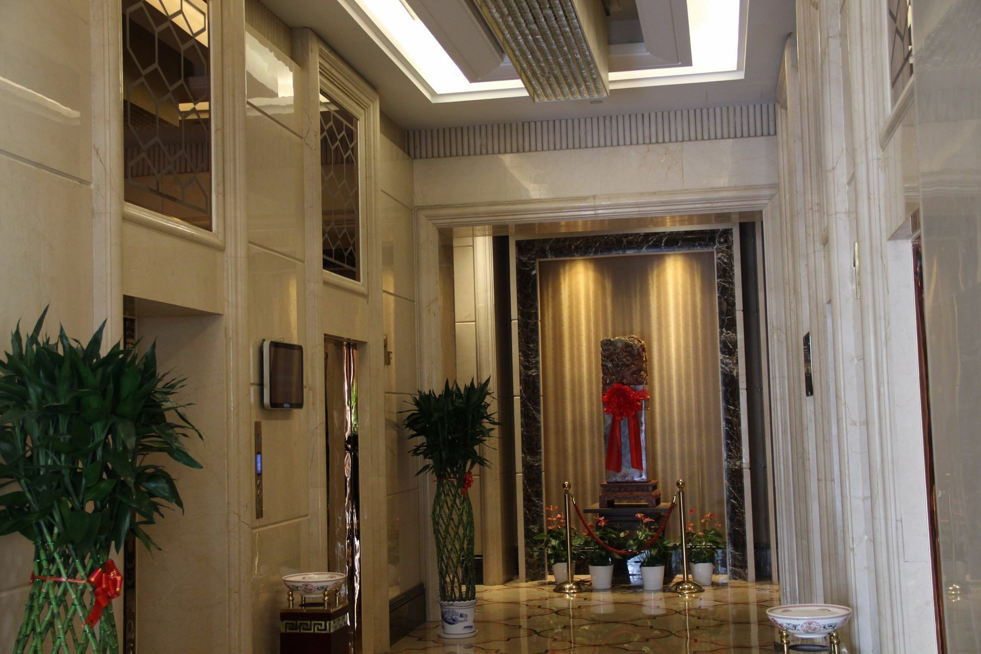 Hengna International Hotel อี้วู ภายนอก รูปภาพ